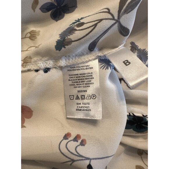 Loft Ann Taylor size small long sleeved blouse butterflies flowers Button Up - Picture 5 of 6